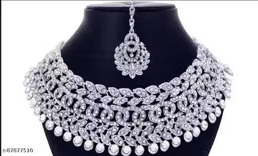 Rhodium Plated Jewellery Set With White Austrian Diamond